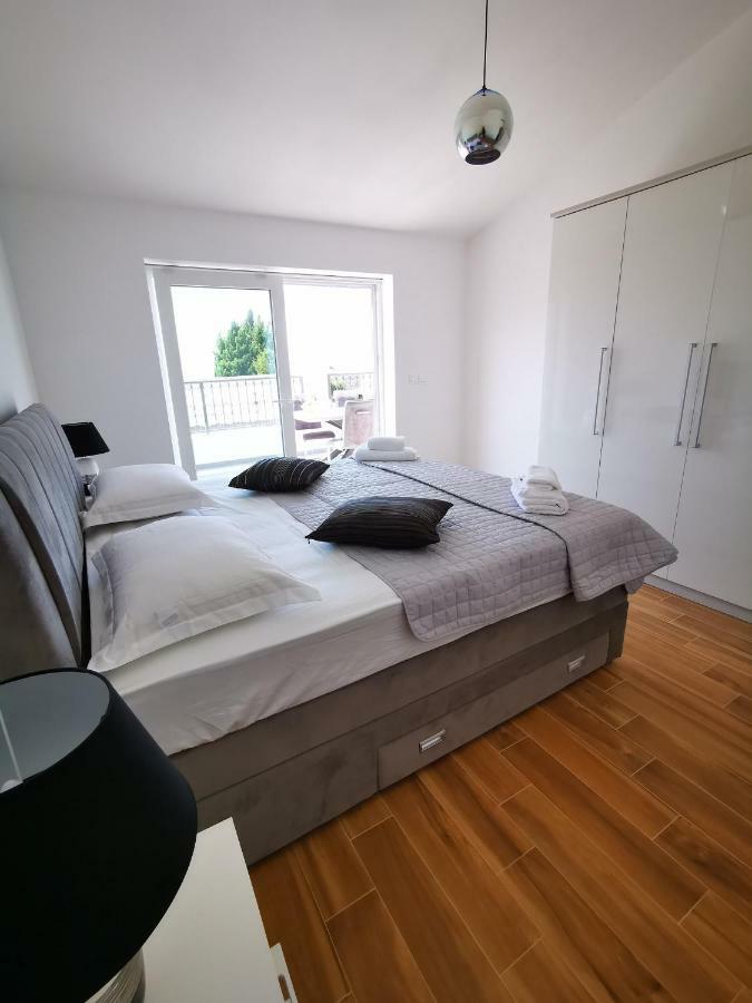 New Apartments 9 Minutes From Split Airport Kaštela Kültér fotó